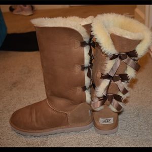 Slightly used uggs!!